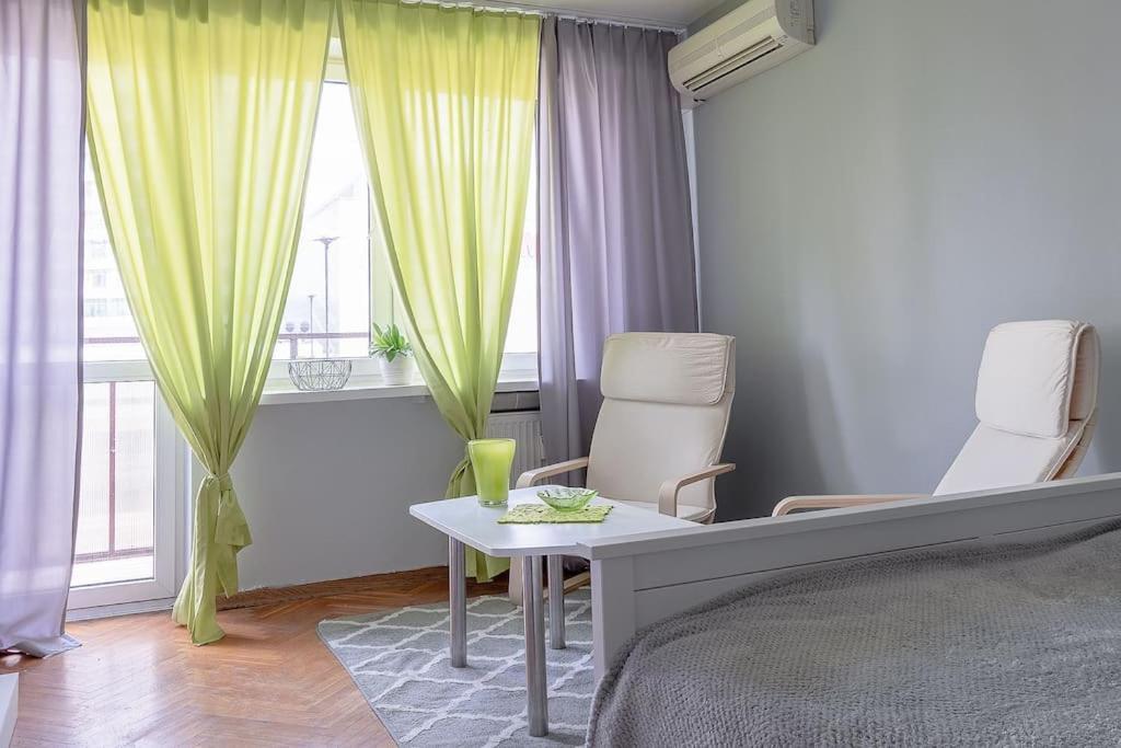Central Station Gold Street Apartment Warsaw Exterior photo